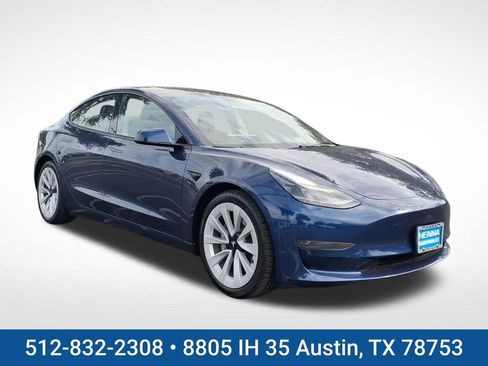 Used 2023 Tesla Model 3 Standard Range RWD image 1