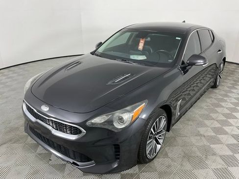 Used 2019 Kia Stinger RWD image 2