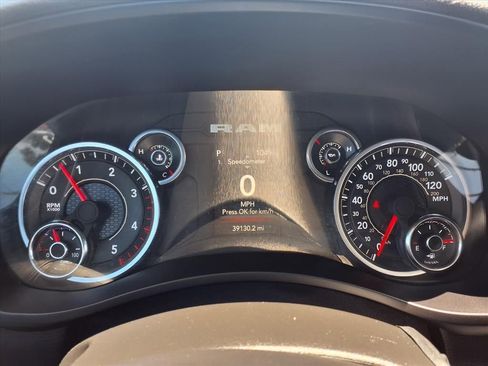 Used 2024 RAM 2500 Big Horn AWD/4WD image 14