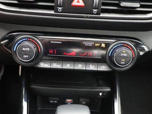 Used 2024 Kia Forte GT-Line w/ GT-Line Premium Package image 24