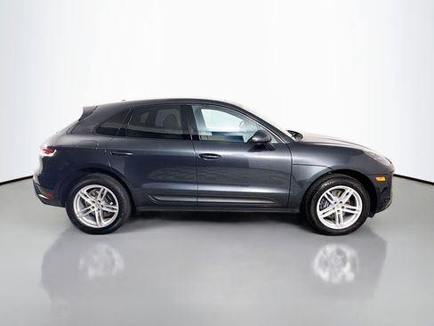 Used 2023 Porsche Macan image 11