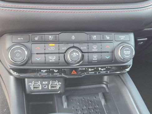 New 2026 Dodge Durango GT image 13