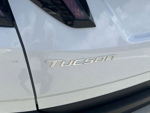 Certified 2025 Hyundai Tucson SEL FWD image 9
