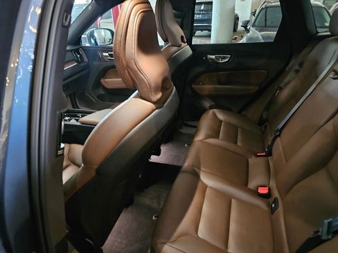 Certified 2024 Volvo XC60 B5 Plus w/ Climate Package AWD/4WD image 12