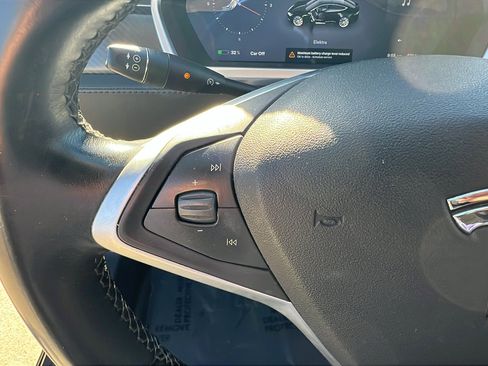 Used 2013 Tesla Model S Performance image 27