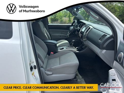 Used 2014 Toyota Tacoma 4x4 Access Cab w/ SR5 Package image 24
