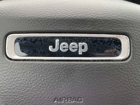 Used 2025 Jeep Compass Limited AWD/4WD image 30