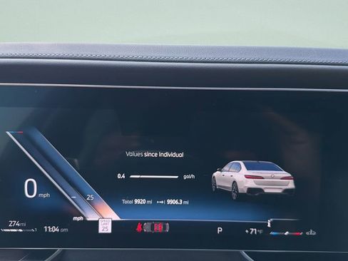 Certified 2024 BMW 760i xDrive w/ Executive Package image 10