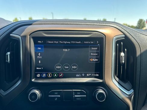 Used 2019 Chevrolet Silverado 1500 High Country AWD/4WD image 3