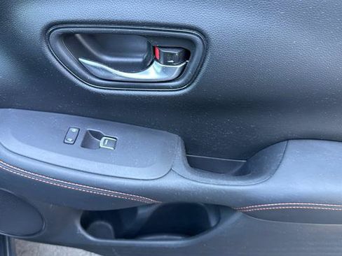 Used 2024 Honda HR-V Sport image 18