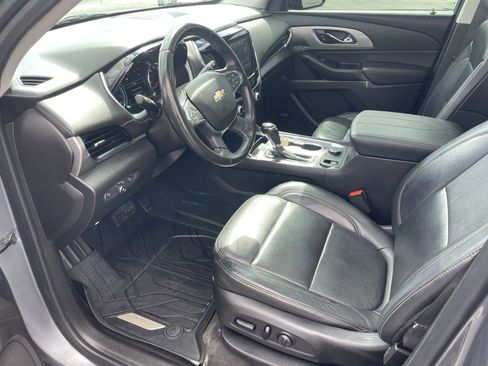 Used 2019 Chevrolet Traverse RS w/ LPO, 'HIT The Road' Package image 12