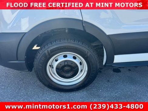 Used 2022 Ford Transit 250 148 High Roof Extended image 21