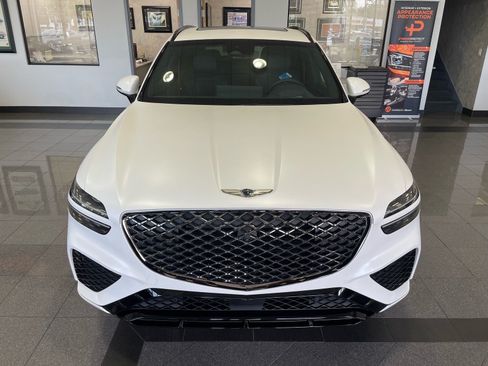 Used 2025 Genesis GV70 3.5T Sport w/ Sport Prestige Package AWD/4WD image 9