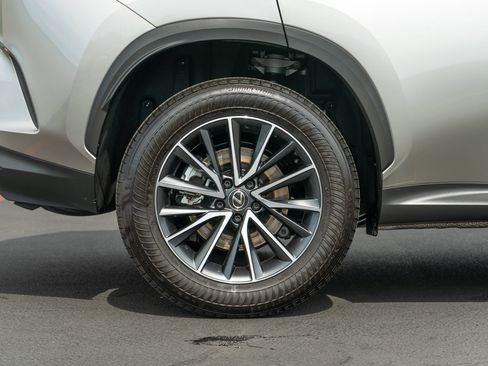 Used 2024 Lexus NX 350h AWD image 13