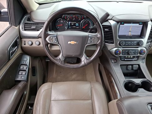 Used 2016 Chevrolet Suburban LT w/ Luxury Package AWD/4WD image 11