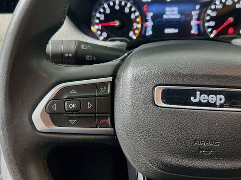 Used 2024 Jeep Compass Latitude AWD/4WD image 18
