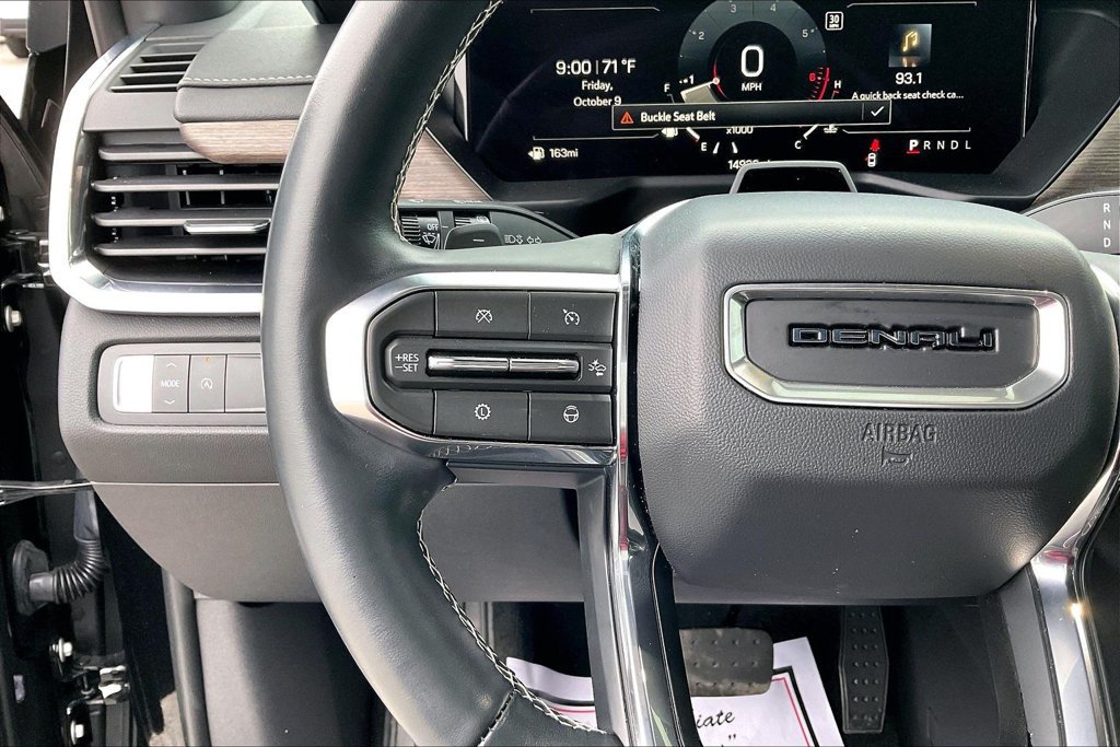 Used 2025 GMC Acadia Denali w/ Super Cruise Package FWD image 12