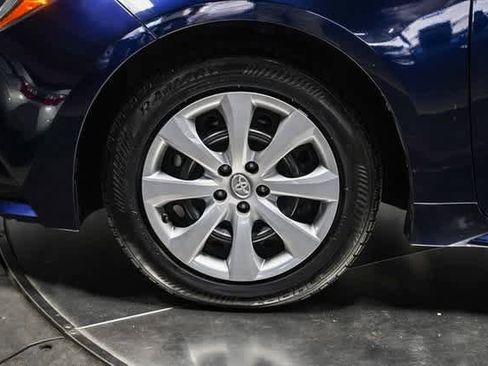 Certified 2022 Toyota Corolla LE image 11