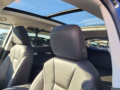 New 2026 Buick Envision Preferred image 17