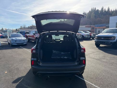 New 2025 Ford Escape ST-Line w/ Tech Pack #1 AWD/4WD image 20
