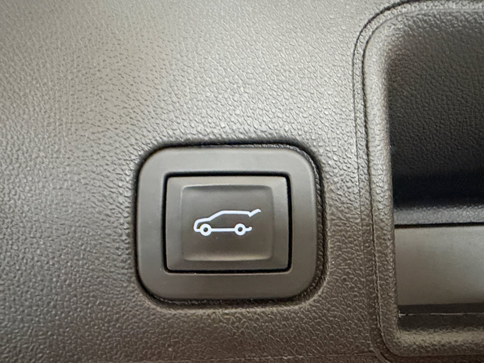 Used 2024 GMC Terrain AT4 AWD/4WD image 32