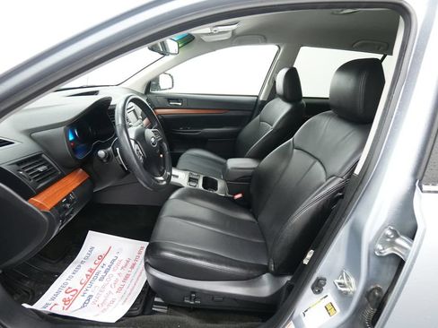 Used 2014 Subaru Outback 2.5i Limited AWD/4WD image 13
