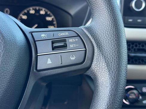 Used 2024 Honda HR-V LX image 25