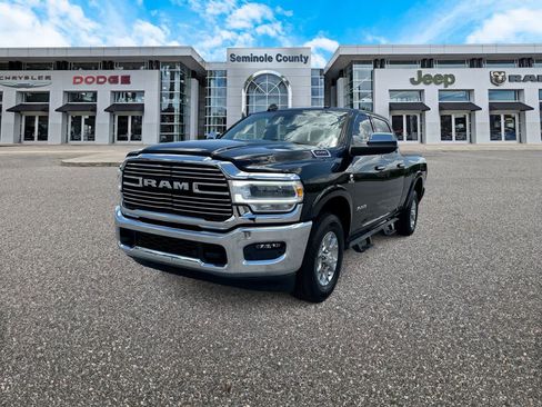 Certified 2022 RAM 3500 Laramie RWD image 4