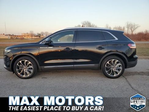 Used 2021 Lincoln Nautilus Reserve image 11