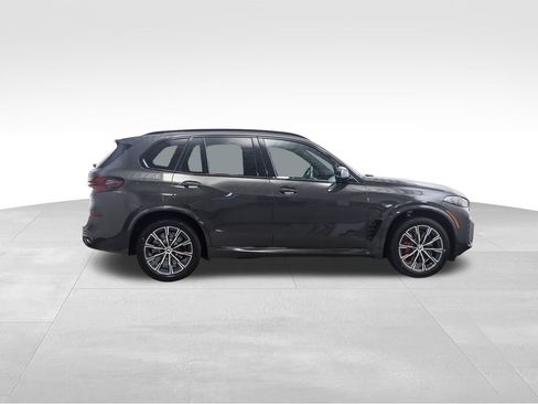 New 2026 BMW X5 M60i image 6
