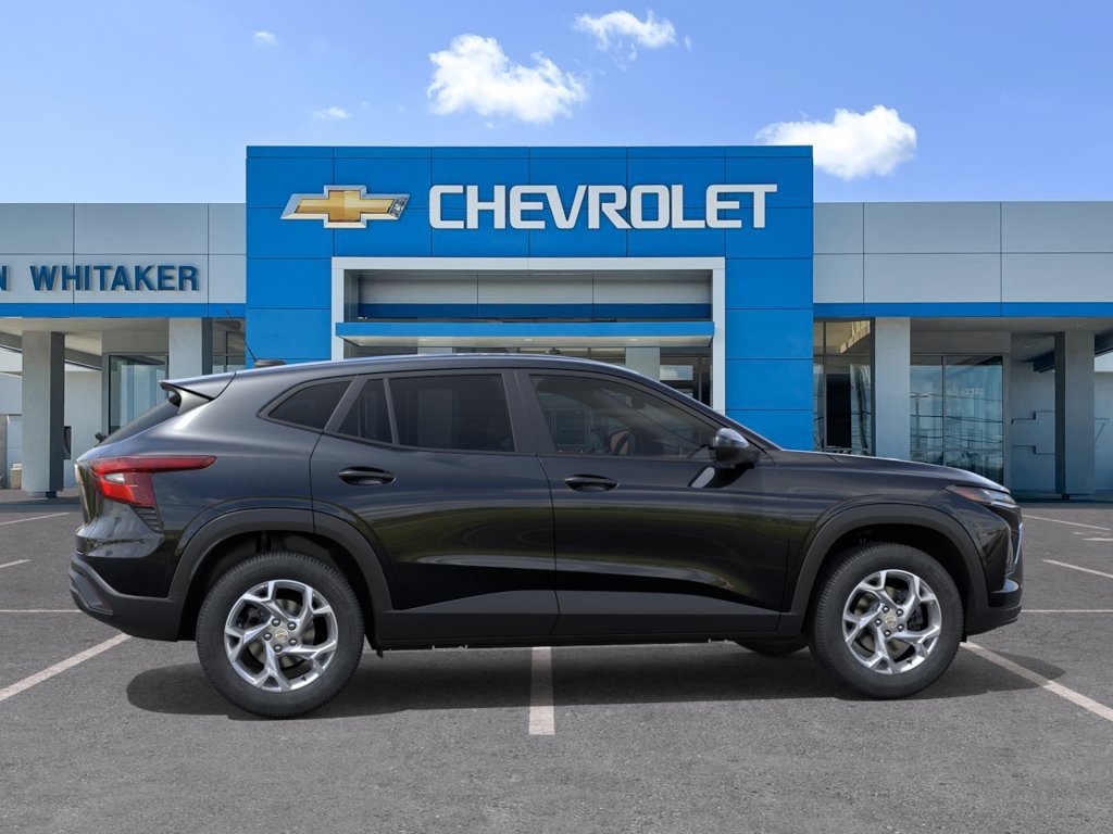 New 2026 Chevrolet Trax LS w/ LS Convenience Package FWD image 5