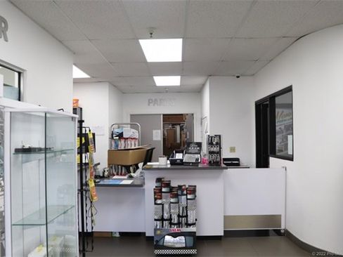 Used 2024 Kia K5 GT-Line w/ GT-Line Premium Package image 9