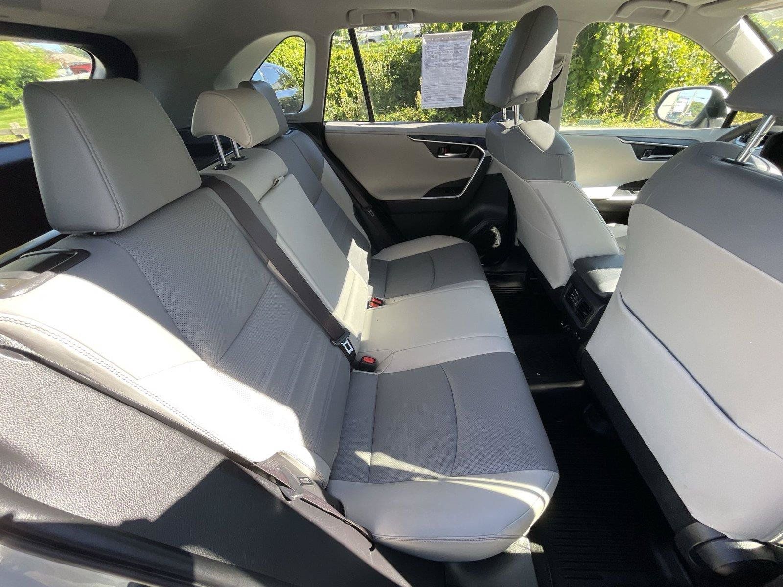 Used 2019 Toyota RAV4 Limited w/ Advanced Technology Package AWD/4WD image 21