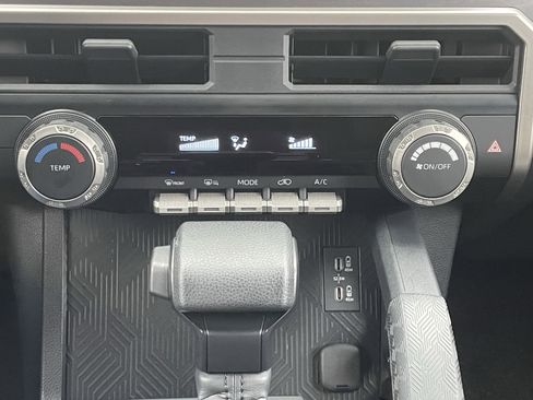 Used 2025 Toyota 4Runner SR5 image 27