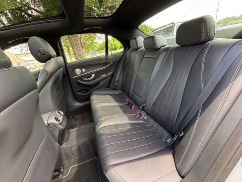 Used 2022 Mercedes-Benz E 350 4MATIC Sedan image 17