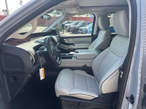 New 2027 Ford Expedition Platinum w/ Platinum Ultimate Package AWD/4WD image 16