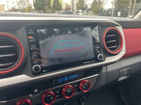 Used 2022 Toyota Tacoma SR5 image 19