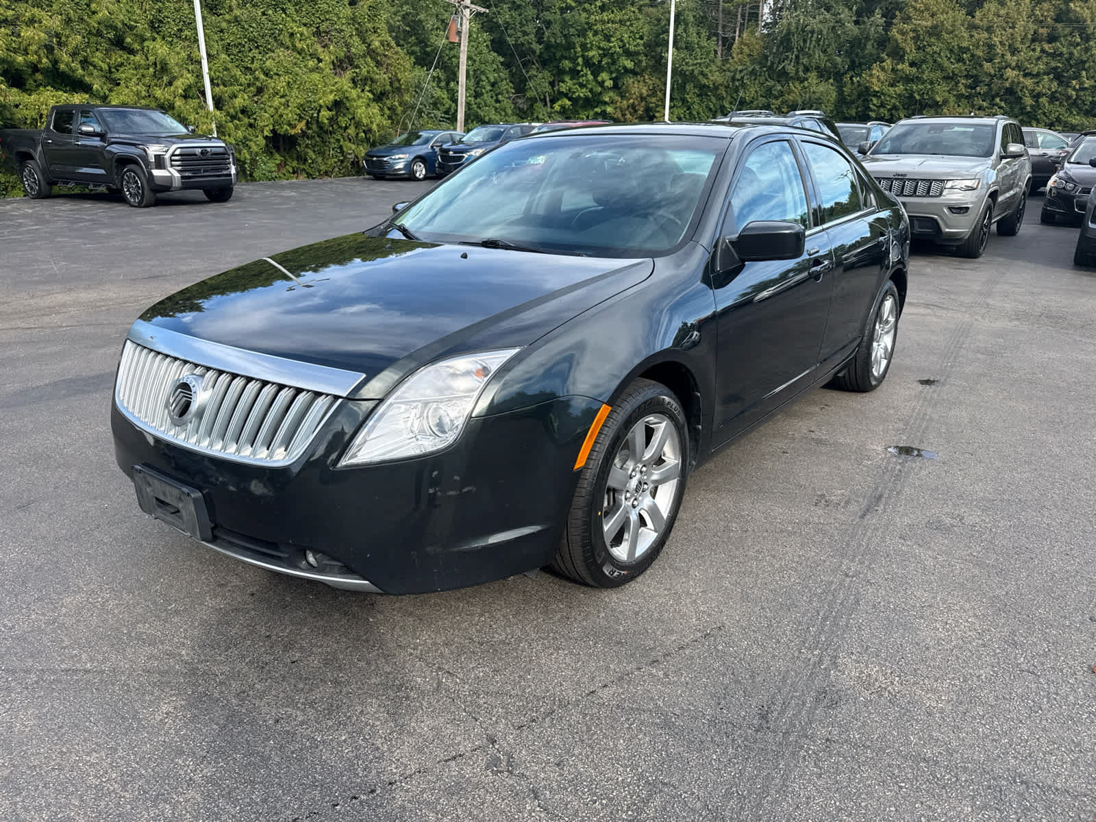 Used 2010 Mercury Milan Premier FWD image 7
