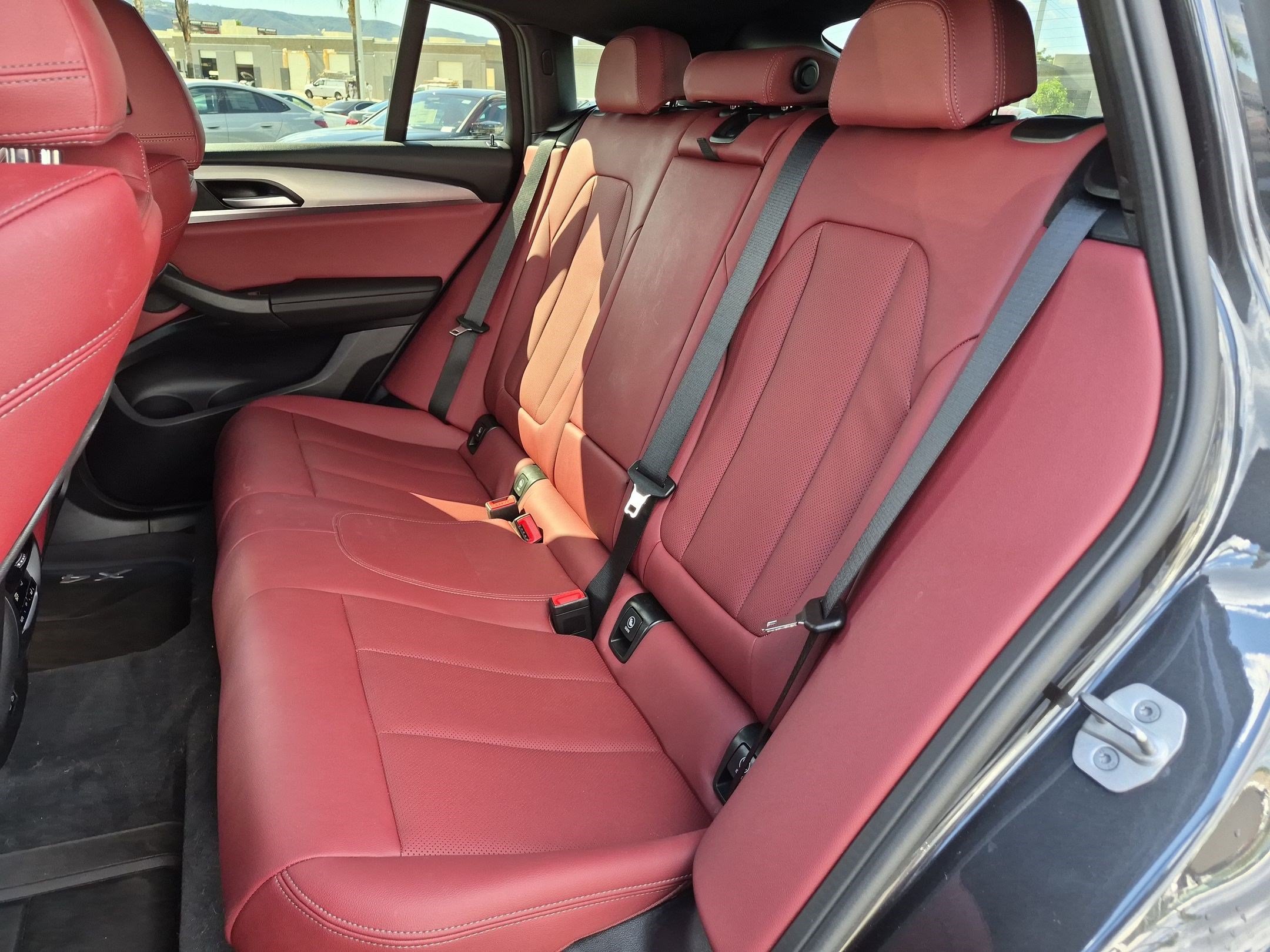 Used 2025 BMW X4 xDrive30i w/ Premium Package AWD/4WD image 30