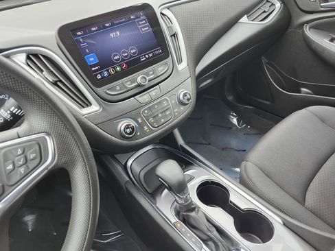 Used 2023 Chevrolet Malibu LT image 29
