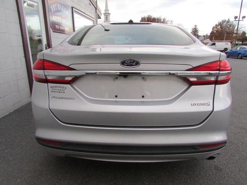 Used 2017 Ford Fusion S image 3