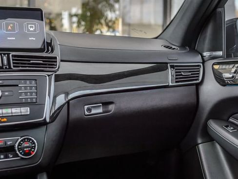 Used 2018 Mercedes-Benz GLS 450 4MATIC w/ Premium Package image 32