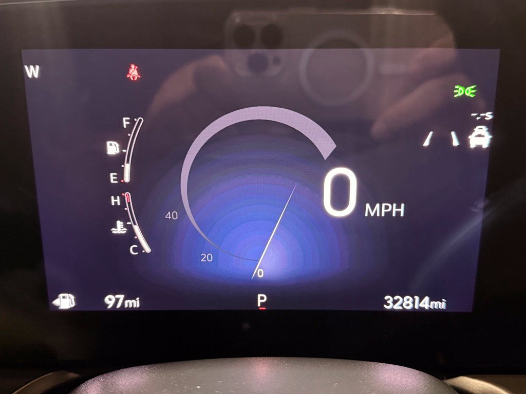 Used 2025 Buick Encore GX Preferred AWD/4WD image 15