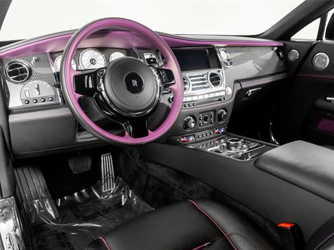Used 2020 Rolls-Royce Wraith RWD image 2