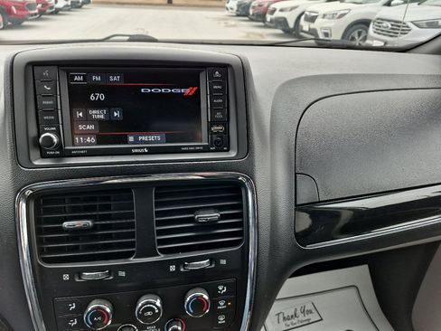 Used 2019 Dodge Grand Caravan SXT image 20