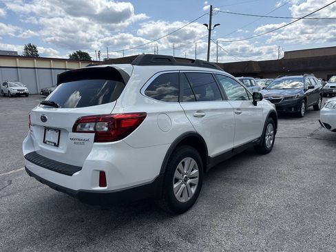 Used 2015 Subaru Outback 2.5i Premium AWD/4WD image 8