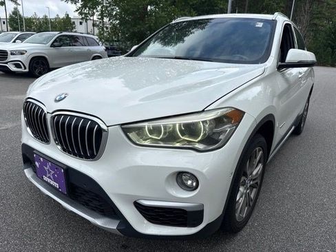 Used 2017 BMW X1 xDrive28i AWD/4WD image 9