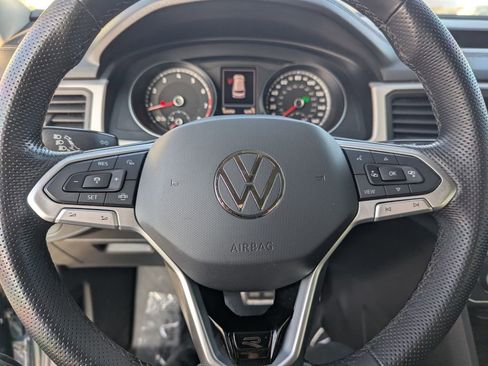 Used 2021 Volkswagen Atlas SE image 20