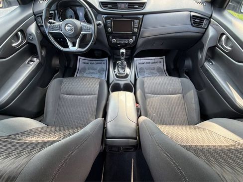 Used 2018 Nissan Rogue SV w/ Premium Package AWD/4WD image 14