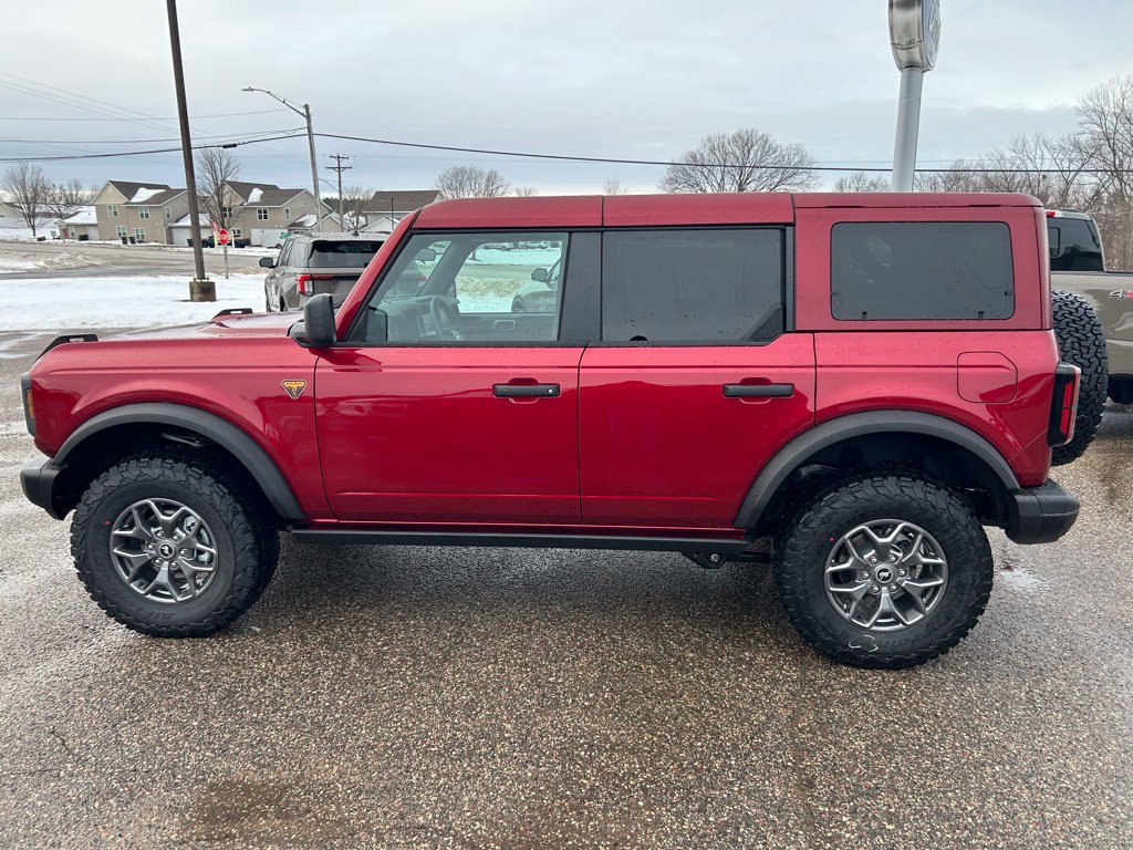 Used 2025 Ford Bronco Badlands AWD/4WD image 4